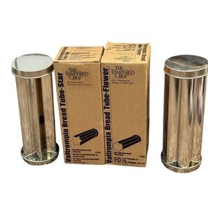 NIB The Pampered Chef Valrompia Bread Tube Set - Star and Flower